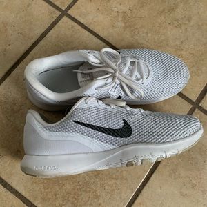 Nike Flex TR 7 training sneakers